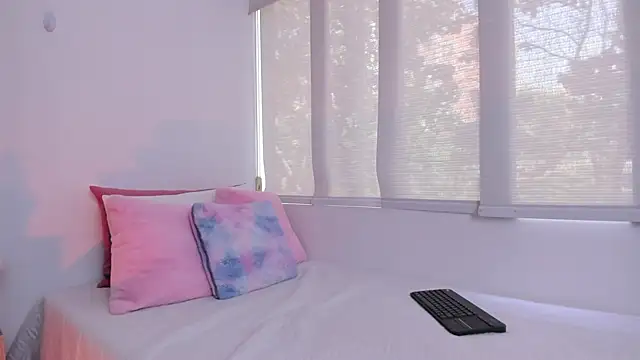 Brisa blue online show from January 15, 2025, 3:07 pm