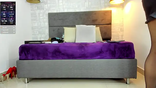 missnatash online show from March 10, 2025, 4:25 pm