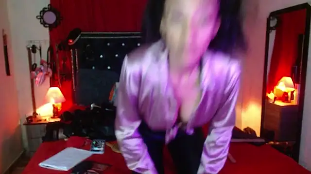 Snapshot of SamaraMartinez chatting on October 27, 2025, 11:20 pm SamaraMartinez online show from October 27, 2025, 11:20 pm