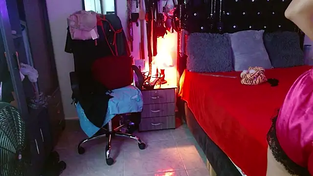 Snapshot of SamaraMartinez chatting on November 30, 2025, 9:57 am SamaraMartinez online show from November 30, 2025, 9:57 am