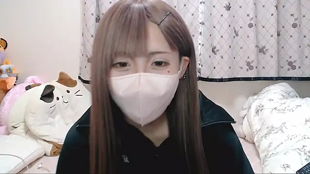  hiyor  online show from October 31, 2025, 5:25 pm