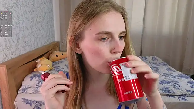 HalieCross online show from March 1, 2025, 1:07 pm