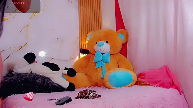 Snapshot of BrendaSquirtx chatting on February 26, 2025, 5:39 pm BrendaSquirtx online show from February 26, 2025, 5:39 pm