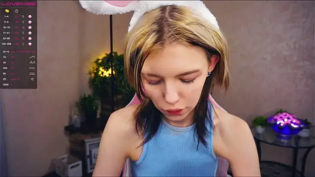 Snapshot of EngelAlman chatting on February 14, 2025, 10:17 am EngelAlman online show from February 14, 2025, 10:17 am