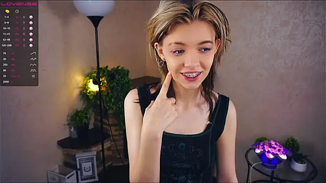 Snapshot of EngelAlman chatting on February 16, 2025, 7:15 am EngelAlman online show from February 16, 2025, 7:15 am