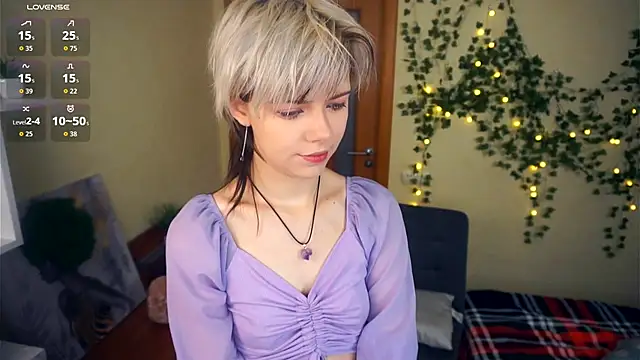 Snapshot of EngelAlman chatting on September 9, 2025, 5:29 am EngelAlman online show from September 9, 2025, 5:29 am