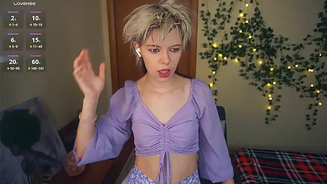 Snapshot of EngelAlman chatting on September 19, 2025, 6:37 am EngelAlman online show from September 19, 2025, 6:37 am