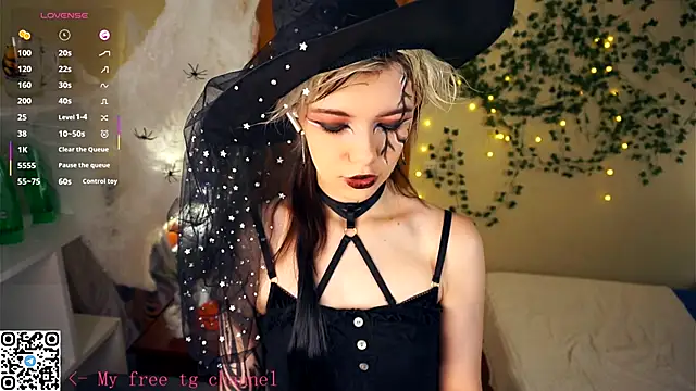 Snapshot of EngelAlman chatting on October 31, 2025, 7:20 am EngelAlman online show from October 31, 2025, 7:20 am