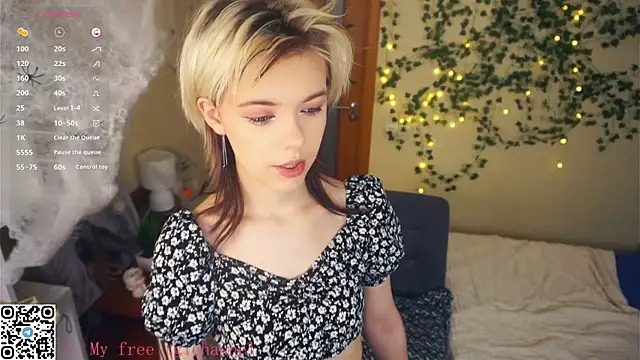 Snapshot of EngelAlman chatting on November 5, 2025, 6:24 am EngelAlman online show from November 5, 2025, 6:24 am