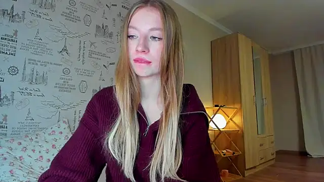 minidivaa  online show from December 16, 2025, 10:37 pm