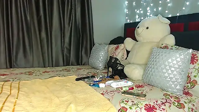 Snapshot of MissBigNipples chatting on January 19, 2025, 11:12 am MissBigNipples online show from January 19, 2025, 11:12 am