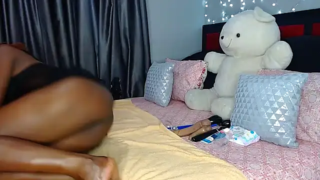 Snapshot of MissBigNipples chatting on January 22, 2025, 4:23 am MissBigNipples online show from January 22, 2025, 4:23 am
