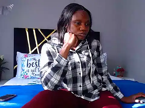 Snapshot of MissBigNipples chatting on September 18, 2025, 1:57 pm MissBigNipples online show from September 18, 2025, 1:57 pm