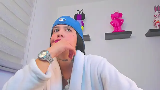 Gangster Girl online show from December 30, 2024, 12:54 am