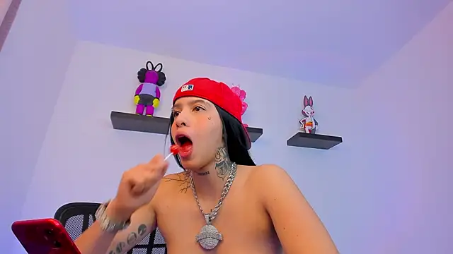 Gangster Girl online show from February 6, 2025, 10:00 pm