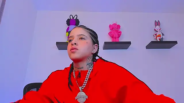 Gangster Girl online show from March 1, 2025, 11:15 pm