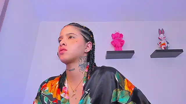 Gangster Girl online show from March 4, 2025, 1:23 am