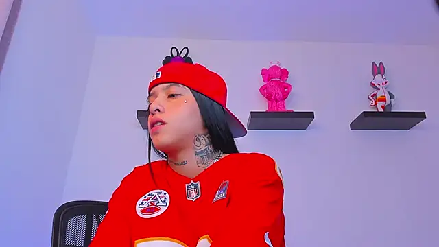 Gangster Girl online show from March 9, 2025, 3:22 am