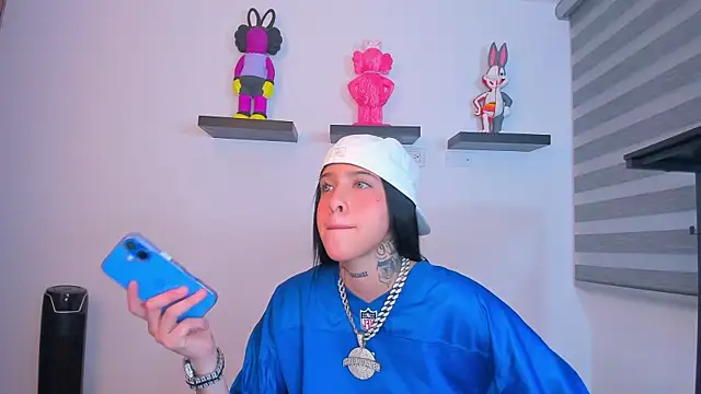 Gangster Girl online show from October 22, 2025, 4:24 am