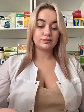 Snapshot of Maya_Willis chatting on November 1, 2025, 5:31 am Maya Willis online show from November 1, 2025, 5:31 am