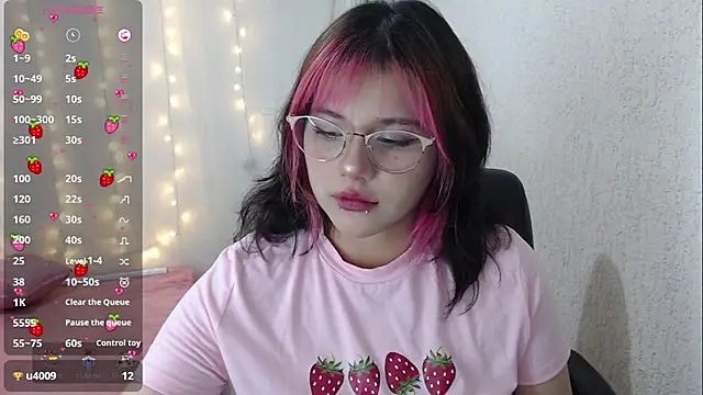 Snapshot of mixie_cute chatting on January 26, 2025, 8:45 pm mixie cute online show from January 26, 2025, 8:45 pm