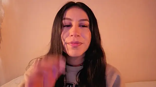 EmiGomez  online show from November 12, 2025, 1:55 pm