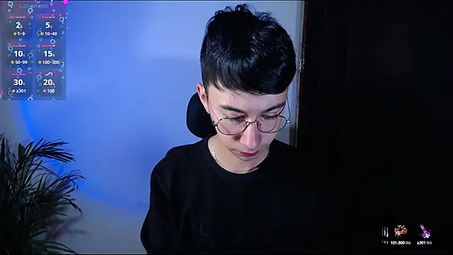 Snapshot of cameron_cum chatting on January 6, 2025, 12:02 pm cameron cum online show from January 6, 2025, 12:02 pm