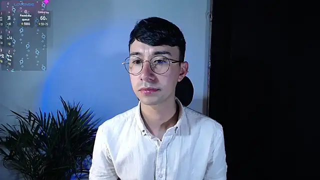 Snapshot of cameron_cum chatting on January 7, 2025, 9:40 am cameron cum online show from January 7, 2025, 9:40 am