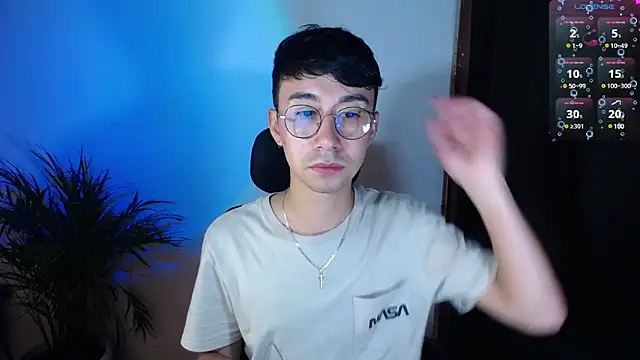 Snapshot of cameron_cum chatting on January 11, 2025, 10:07 pm cameron cum online show from January 11, 2025, 10:07 pm