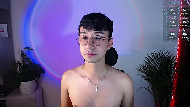 Snapshot of cameron_cum chatting on February 5, 2025, 5:53 pm cameron cum online show from February 5, 2025, 5:53 pm