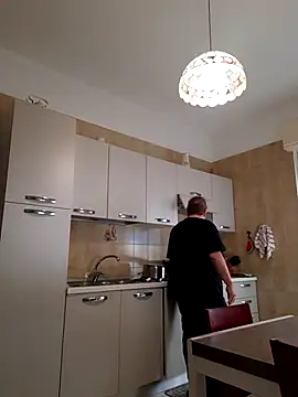 bluangelo online show from October 14, 2025, 8:15 am