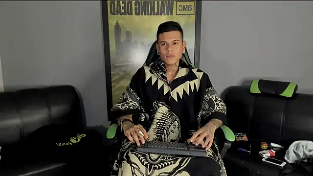 Snapshot of jamesinked_ chatting on December 30, 2024, 4:42 am jamesinked  online show from December 30, 2024, 4:42 am
