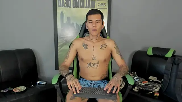 Snapshot of jamesinked_ chatting on February 6, 2025, 8:02 pm jamesinked  online show from February 6, 2025, 8:02 pm