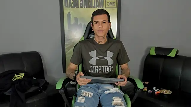 Snapshot of jamesinked_ chatting on February 11, 2025, 8:42 pm jamesinked  online show from February 11, 2025, 8:42 pm