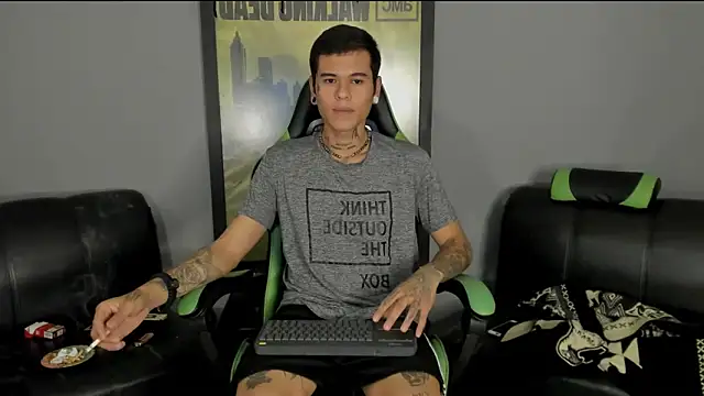 Snapshot of jamesinked_ chatting on February 25, 2025, 8:30 pm jamesinked  online show from February 25, 2025, 8:30 pm