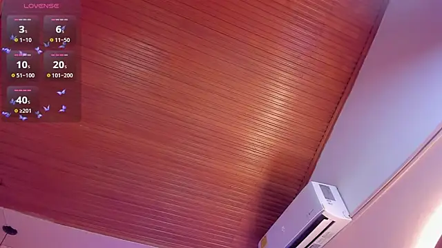 Snapshot of viiolett_lee chatting on January 27, 2025, 12:33 am viiolett lee online show from January 27, 2025, 12:33 am