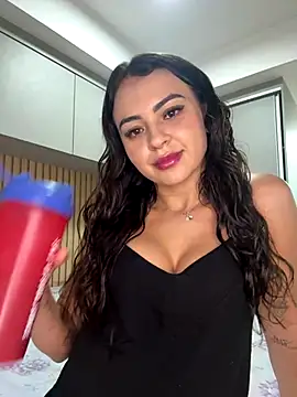 Snapshot of carol_amorim chatting on December 7, 2024, 10:50 pm carol amorim online show from December 7, 2024, 10:50 pm