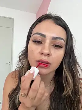 Snapshot of carol_amorim chatting on February 14, 2025, 3:26 pm carol amorim online show from February 14, 2025, 3:26 pm