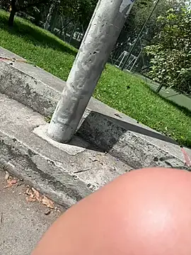 Snapshot of Melody_Ds chatting on December 13, 2024, 4:27 pm Melody Ds online show from December 13, 2024, 4:27 pm