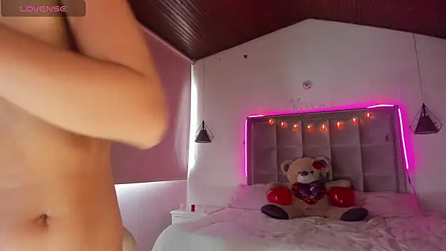 Snapshot of Melody_Ds chatting on February 10, 2025, 10:09 pm Melody Ds online show from February 10, 2025, 10:09 pm