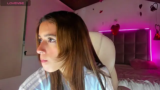 Snapshot of Melody_Ds chatting on February 28, 2025, 12:10 am Melody Ds online show from February 28, 2025, 12:10 am