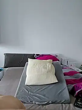 nickdtr online show from February 14, 2025, 1:51 pm