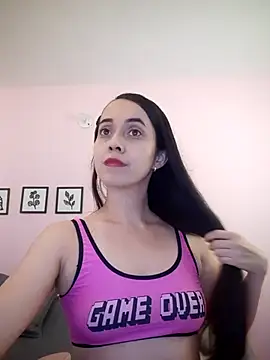 sophie pazz online show from December 4, 2025, 12:58 pm