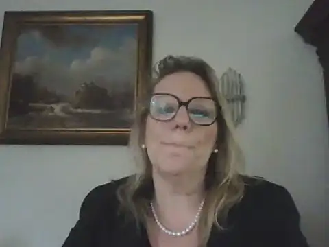Snapshot of Silkesquirt chatting on January 15, 2025, 2:35 pm Silkesquirt online show from January 15, 2025, 2:35 pm