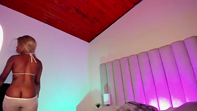 Snapshot of briannajackson_ chatting on March 11, 2025, 3:12 pm briannajackson  online show from March 11, 2025, 3:12 pm