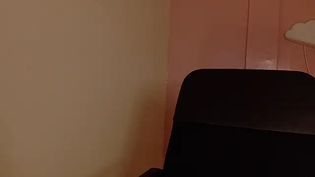 briannajackson  online show from November 27, 2025, 7:38 pm