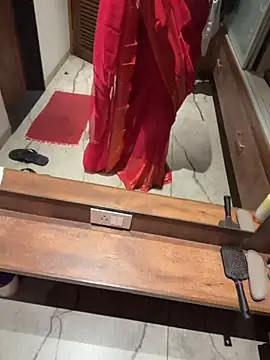 versatile guy01 online show from October 10, 2025, 6:07 pm