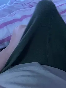 Snapshot of YourDaddy18769 chatting on January 17, 2025, 12:53 am YourDaddy18769 online show from January 17, 2025, 12:53 am