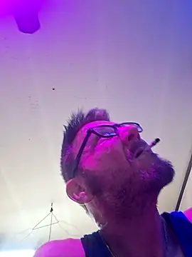 Snapshot of gettinit2wice chatting on November 10, 2025, 10:20 pm gettinit2wice online show from November 10, 2025, 10:20 pm