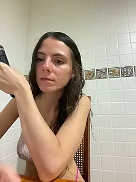 Snapshot of coquette15 chatting on October 16, 2025, 8:43 pm coquette15 online show from October 16, 2025, 8:43 pm